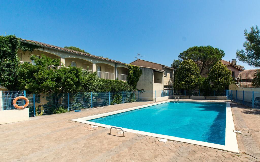 Ymca Villeneuve Les Avignon Villeneuve-les-Avignon Bagian luar foto